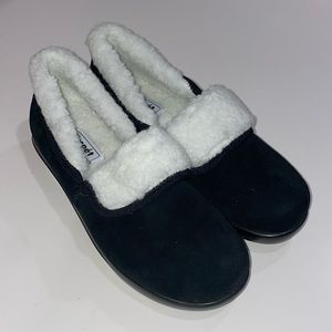 Like new, soles are spotless